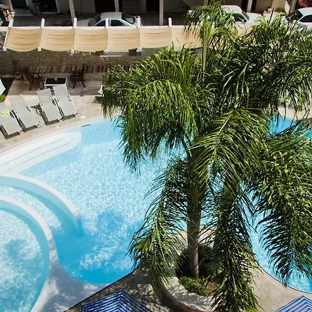 Hotell Ionion Star 4*