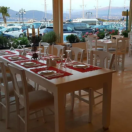 Hotell Ionion Star 4*