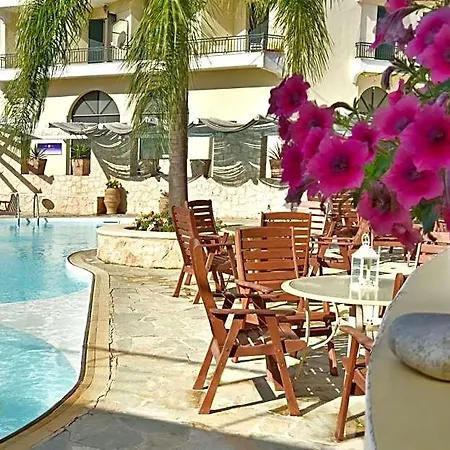 Hotell Ionion Star 4*