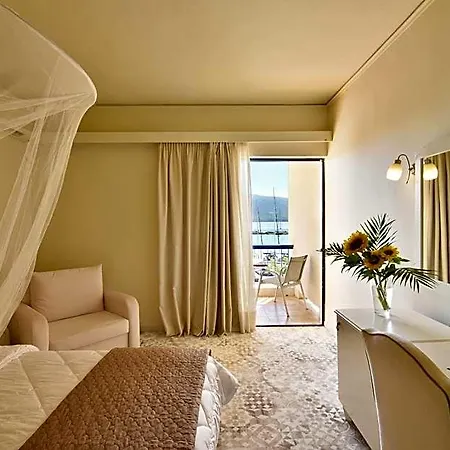 Ionion Star Hotel 4*